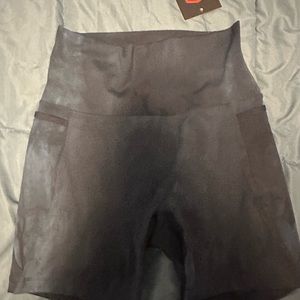 Eccentric Shorts with pockets (Workout shorts)
